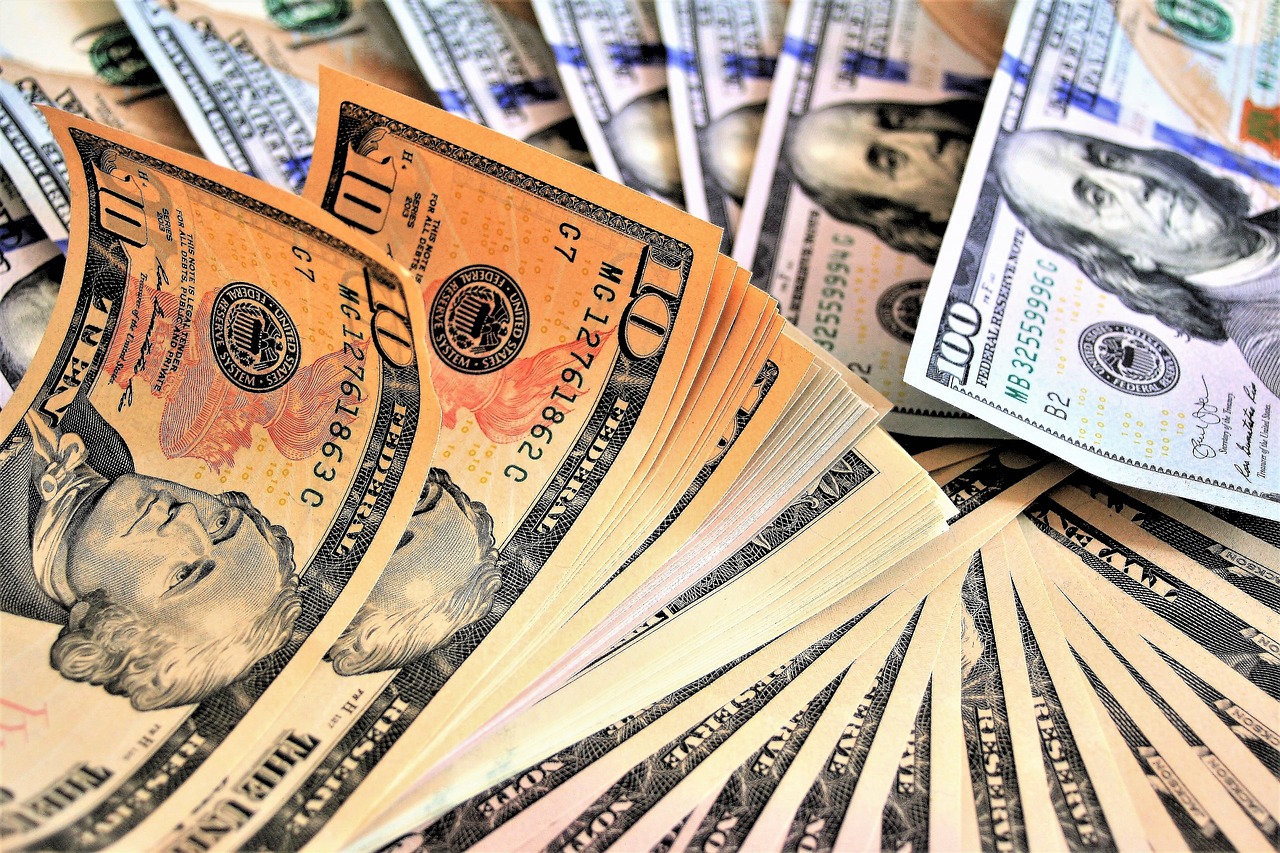 How Can You Benefit From a Personal Loan?